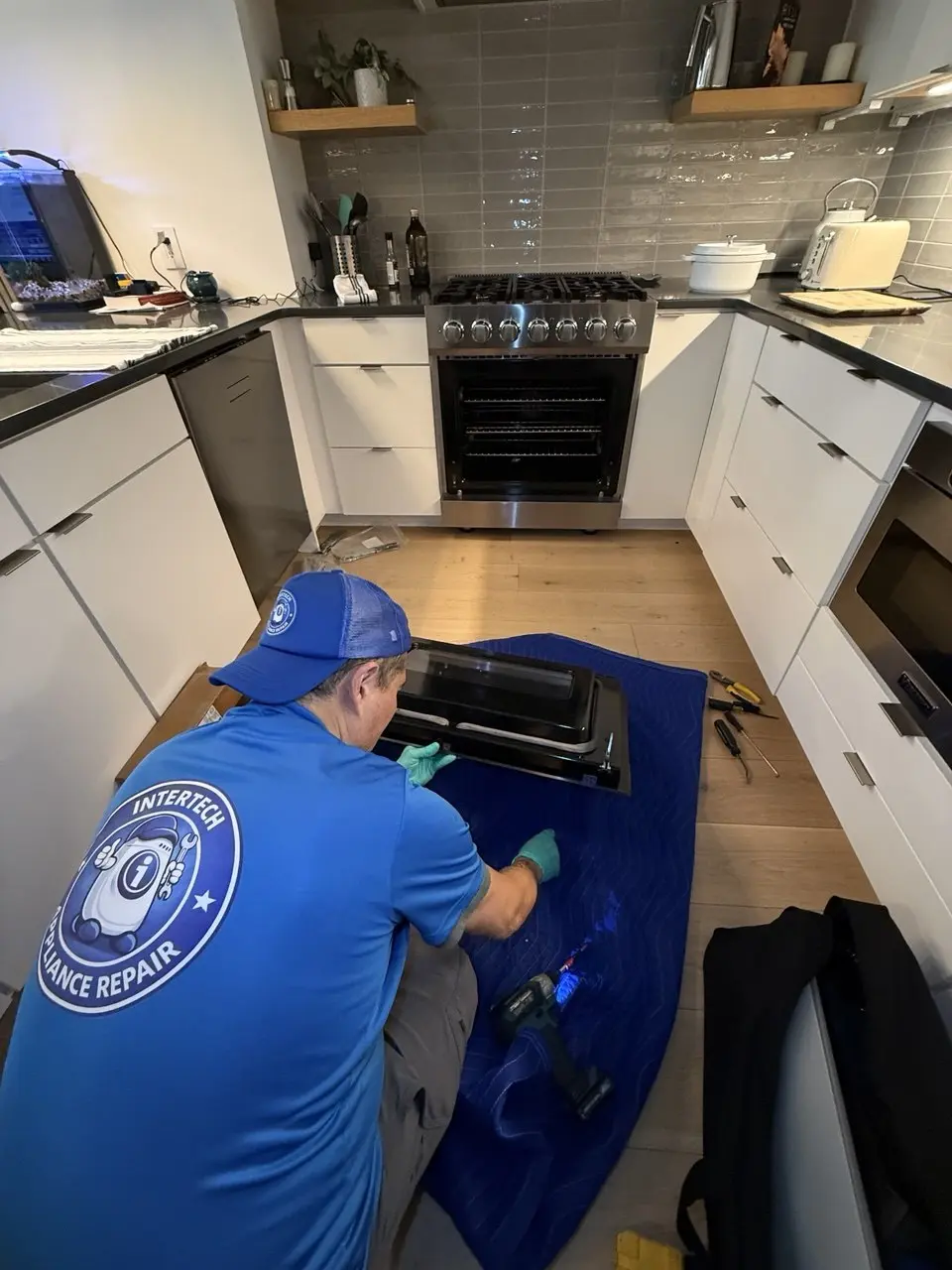 InterTech photo documentation of a Viking appliance service visit